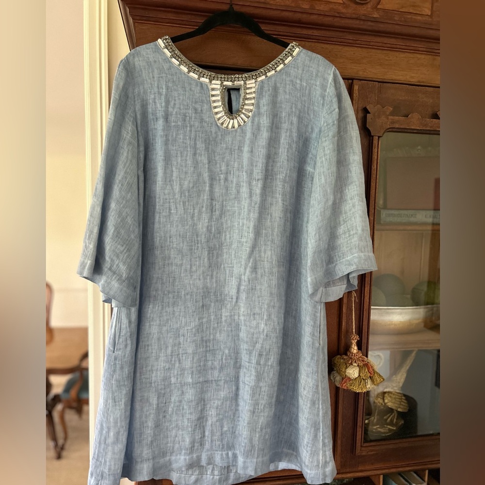 120% Lino  Blue Linen dress with jewel collar